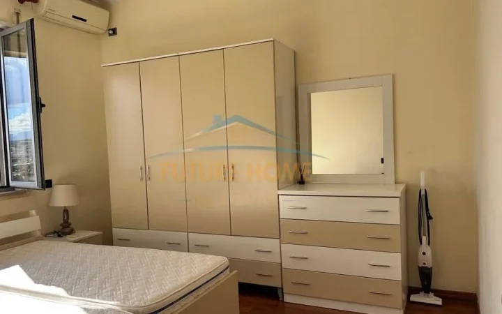 Tirane, jepet me qera apartament 1+1 Kati 7, 54 m² 800 € (Pazari i Ri)