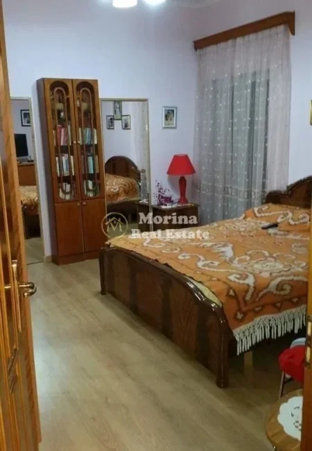 Tirane, jepet me qera shtepi 1+1 Kati 2, 70 m² 450 € (Qytet Studenti)