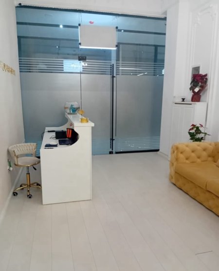 🏬 DYQAN ME QIRA – GARDEN BUILDING