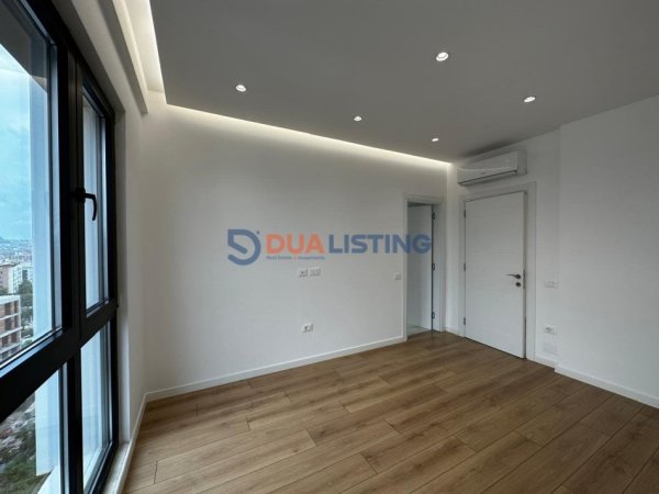 Tirane, jepet me qera zyre , 106 m² 750 € (Rruga e Dibres)