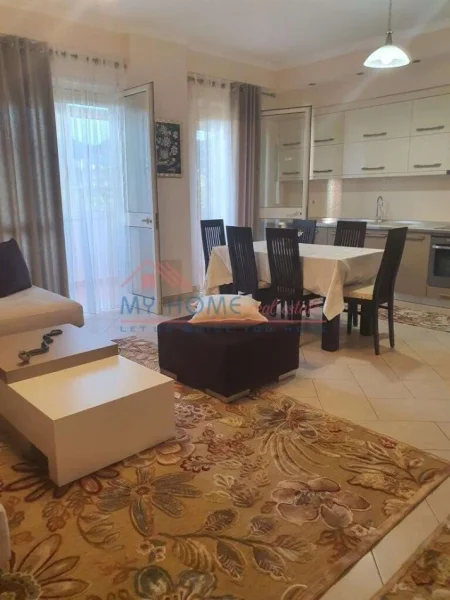 Tirane, jepet me qera apartament 2+1+Ballkon Kati 4, 100 m² 650 € (Bulevardi Gjergj Fishta)