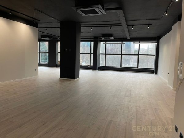 Tirane, shes ambjent biznesi Kati 1, 222 m² 999.000 € 