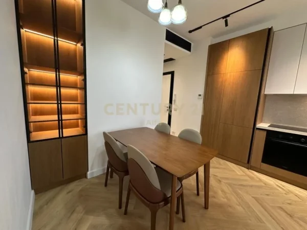 Tirane, jepet me qera apartament 2+1+Aneks+Ballkon Kati 9, 104 m² 1.200 € 