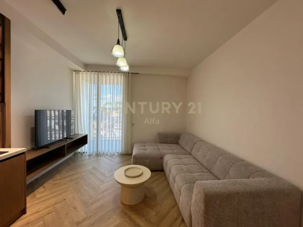 Tirane, jepet me qera apartament 2+1+Aneks+Ballkon Kati 9, 104 m² 1.200 € 
