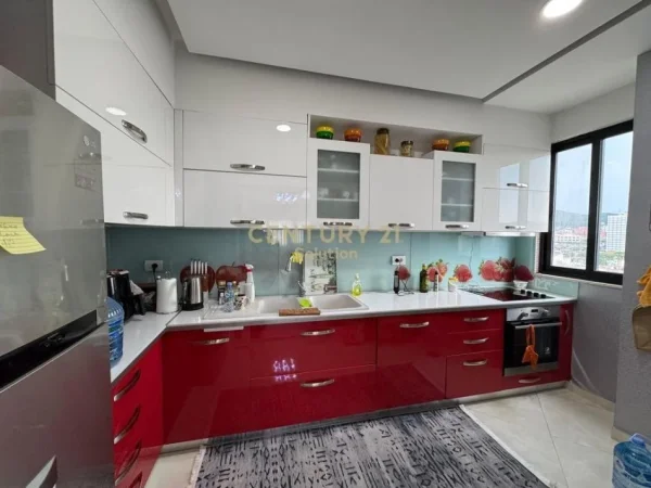 Tirane, shes apartament 2+1+Aneks+Ballkon Kati 5, 102 m² 170.000 € 