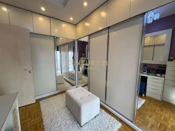 Tirane, shes apartament 2+1+Aneks+Ballkon Kati 5, 102 m² 170.000 € 