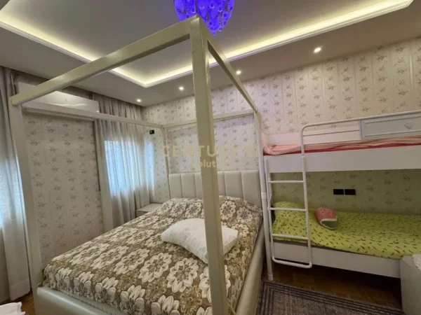 Tirane, shes apartament 2+1+Aneks+Ballkon Kati 5, 102 m² 170.000 € 