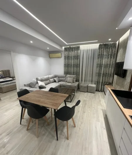 Tirane, jepet me qera apartament 1+1 Kati 1, 55 m² 65.000 € 