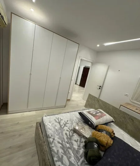 Tirane, jepet me qera apartament 1+1 Kati 1, 55 m² 65.000 € 