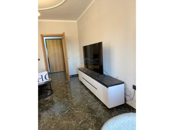 Tirane, jepet me qera apartament 2+1 Kati 5, 110 m² 750 € (Rruga e Elbasanit)