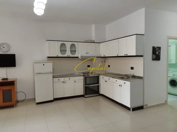 Tirane, jepet me qera apartament 2+1 Kati 8, 74 m² 400 € (YZBERISHT)