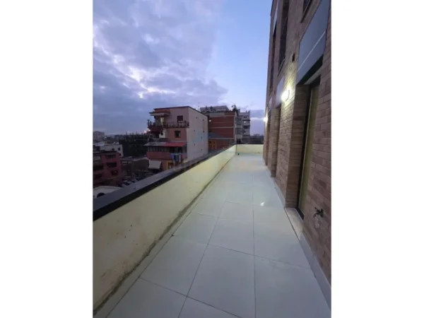 Tirane, shitet apartament 2+1+Ballkon Kati 4, 120 m² 354.000 € (Rruga Siri Kodra)