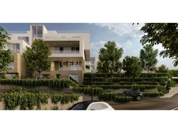 Tirane, shitet Vile 3+1 Kati 2, 379 m² 700.000 € 