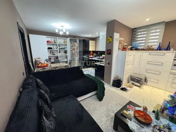 Tirane, shitet apartament 2+1 Kati 0, 83 m² 155.000 € 