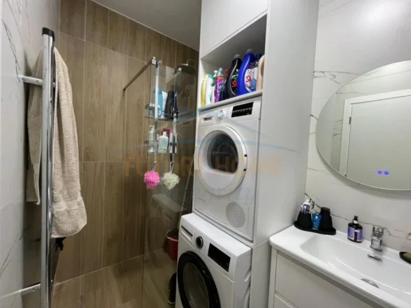 Tirane, jepet me qera apartament 2+1+Ballkon Kati 6, 67 m² 615 € (Rezidenca Erli, Tiranë.)