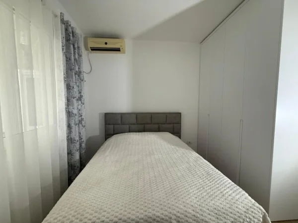 Tirane, jepet me qera apartament 1+1 , 60 m² 500 € (Kopshti Zoologjik)