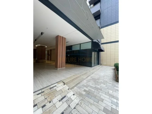 Tirane, jepet me qera ambjent biznesi Kati 0, 166 m² 3.300 € (Rruga Jordan Misja , Quartum Residence)