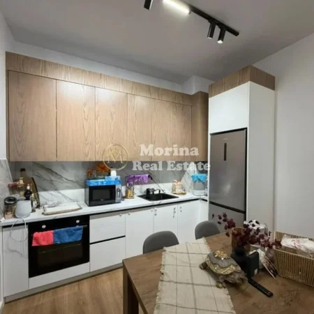 Tirane, shitet apartament 1+1 Kati 7, 53 m² 105.000 € (Ali Demi)
