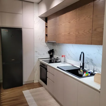 Tirane, jepet me qera apartament 2+1+Aneks+Ballkon Kati 3, 90 m² 650 € (Astir)