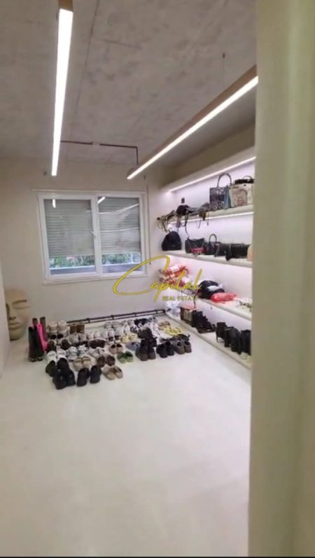 Tirane, shitet apartament 1+1 Kati 1, 65 m² 208.000 € (KOMUNA E PARISIT)