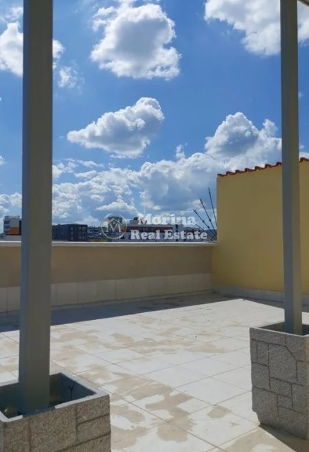 Tirane, jepet me qera apartament 1+1 Kati 9, 77 m² 500 € (Ish Restorant Durresi)