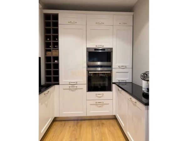 Tirane, shitet apartament 2+1 Kati 4, 116 m² 425.000 € (QENDER)