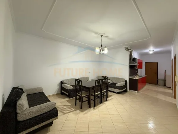 Tirane, shes apartament 1+1 Kati 5, 61 m² 100.000 € (nela 6)