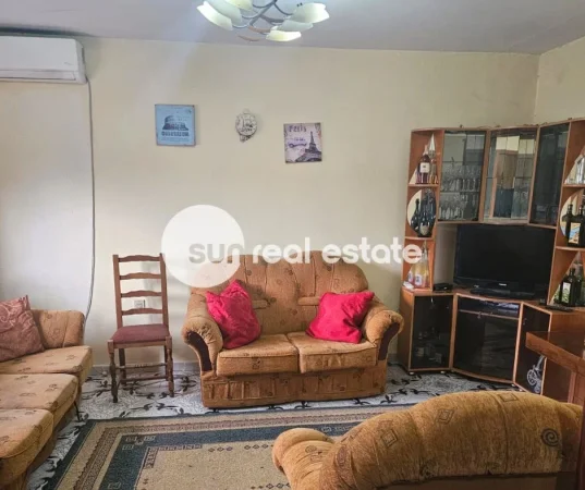Shkoder, jepet me qera apartament 1+1 Kati 5, 57 m² (AFER ARGENTIT, SHKODER)