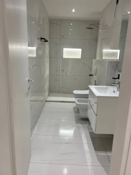 Tirane, shitet apartament 3+1+Ballkon Kati 6, 173 m² 350.000 € (RRUGA E ELBASANIT)