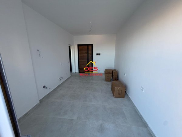 Vlore, shitet apartament 1+1+Ballkon Kati 1, 70 m² (Orikum)