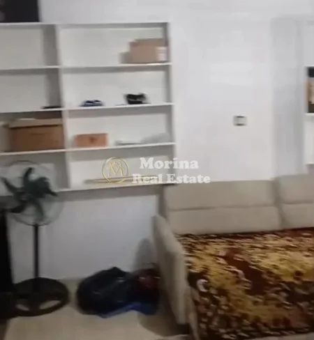 Tirane, jepet me qera shtepi 1+1 Kati 1, 60 m² 300 € (Ish Tregu Elektrik)