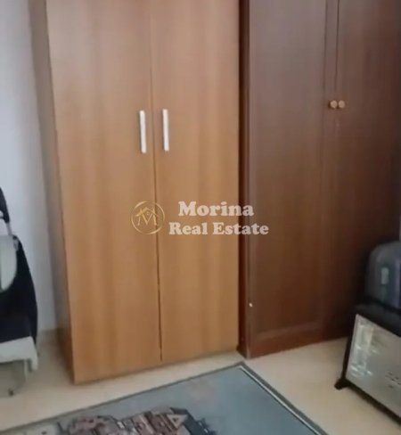 Tirane, jepet me qera shtepi 1+1 Kati 1, 60 m² 300 € (Ish Tregu Elektrik)