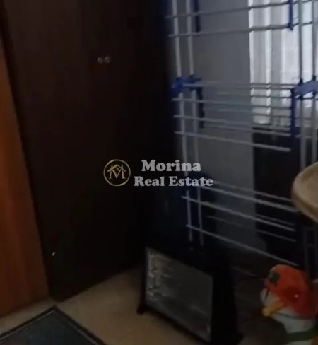 Tirane, jepet me qera shtepi 1+1 Kati 1, 60 m² 300 € (Ish Tregu Elektrik)