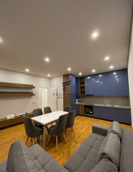 Tirane, jepet me qera apartament 1+1 Kati 4, 76 m² 700 € (VASIL SHANTO)