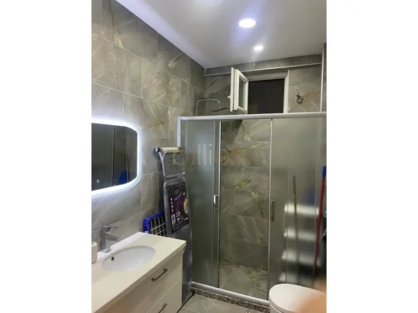 Tirane, jepet me qera 2+1+Ballkon+Post parkimi , 110 m² 1.000 € (Kopshti Botanik)