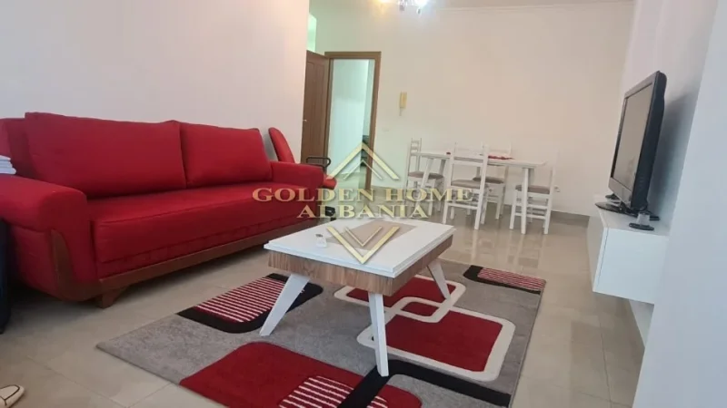 Tirane, jepet me qera apartament 3+1 , 115 m² 700 €