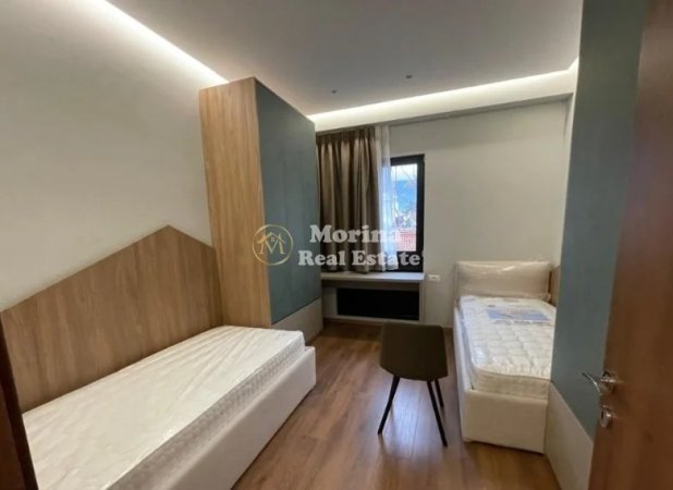 Tirane, jepet me qera apartament 2+1 Kati 9, 111 m² 850 € (Farmacia 10)