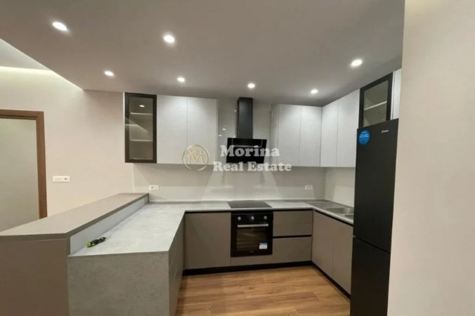 Tirane, jepet me qera apartament 2+1 Kati 9, 111 m² 850 € (Farmacia 10)