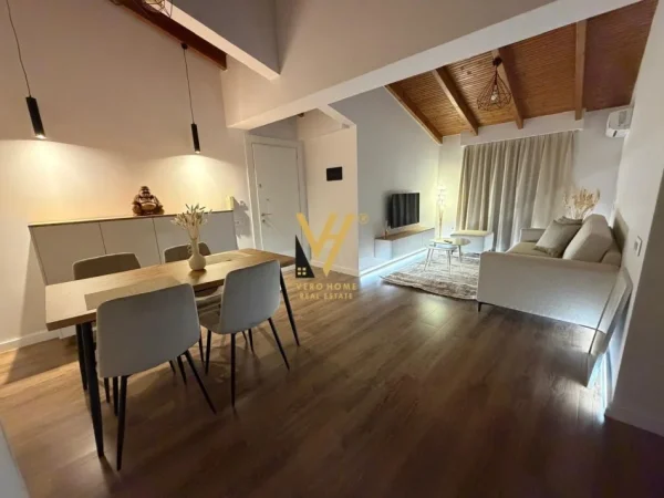 Tirane, jepet me qera apartament 1+1+Ballkon Kati 1, 60 m² 850 € (KOMUNA E PARISIT)