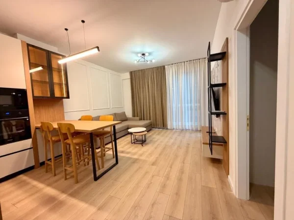 Tirane, jepet me qera apartament duplex 1+1 , 70 m² 850 € (Komuna e Parisit)