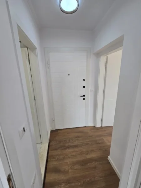 Tirane, shitet apartament 1+1 Kati 4, 35 m² (Ali Dem, afer Credins Bank)