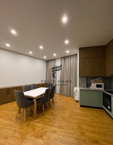Tirane, jepet me qera apartament 2+1+Ballkon Kati 7, 107 m² 1.200 € (VASIL SHANTO)