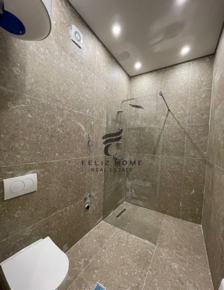 Tirane, jepet me qera apartament 2+1+Ballkon Kati 7, 107 m² 1.200 € (VASIL SHANTO)