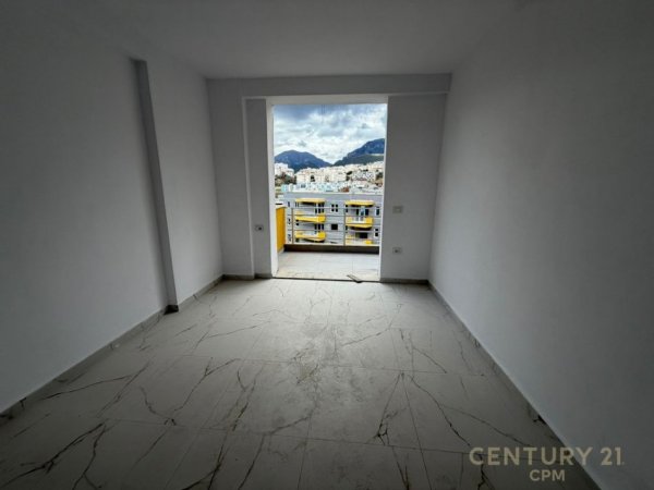 Tirane, shitet apartament 1+1 Kati 5, 69 m² 105.000 € 