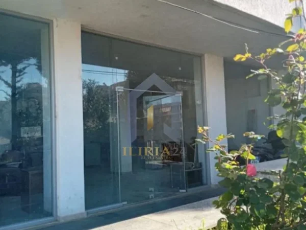 Tirane, shes ambjent biznesi Kati 0, 125 m² 187.500 € (Ambient Biznesi per shitje tek "Vilat Gjermane")
