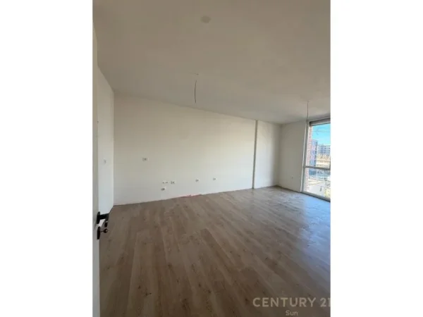 Tirane, shitet apartament 1+1 Kati 4, 62 m² 86.000 € (Albulena Residence, Paskuqan)