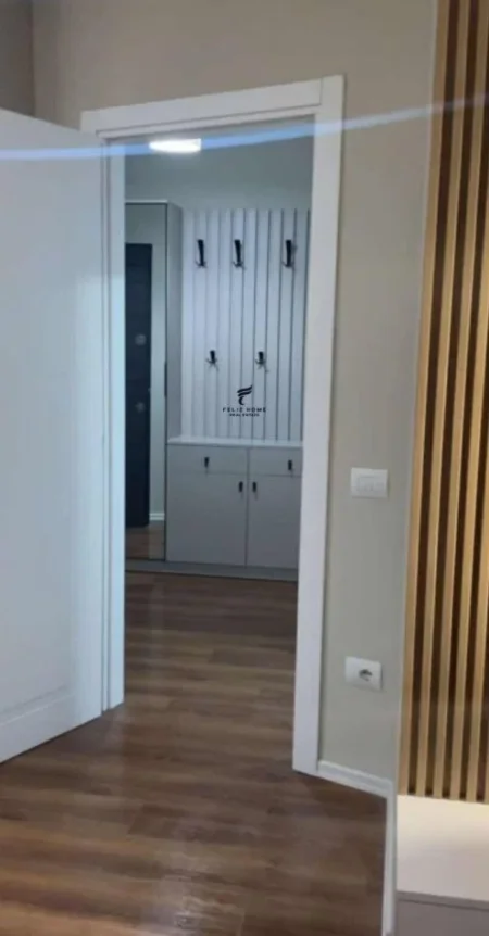 Tirane, jepet me qera apartament 1+1 Kati 9, 60 m² 600 € (ASTIR)