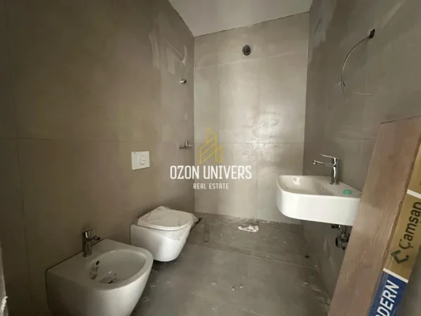 Tirane, shitet apartament 2+1+Ballkon Kati 0, 91 m² 127.187 € (univers city)