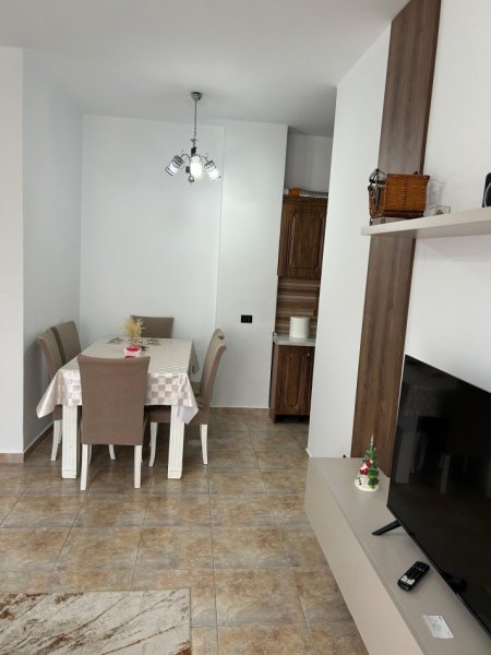 Tirane, jepet me qera apartament 2+1 Kati 5, 100 m² 800 € (Pazari i Ri)
