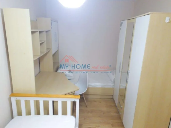 Tirane, jepet me qera apartament 2+1+Ballkon Kati 2, 81 m² 650 € (Rruga Artan Lenja)